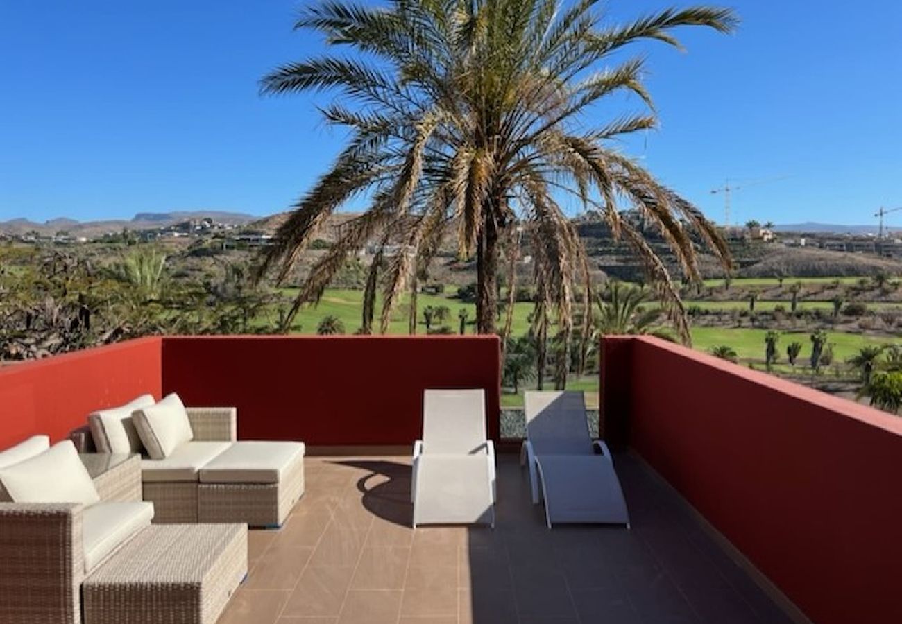 Villa in Maspalomas - Villa with private pool Salobre Villas Tabaibas 