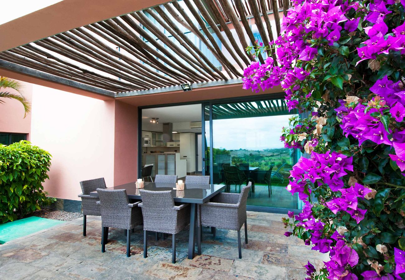Villa in Maspalomas - Villa with private pool Salobre Golf Villas Lagos IV
