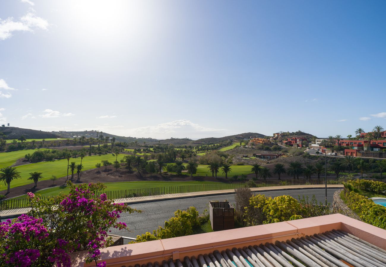 Villa in Maspalomas - Villa with private pool Salobre Golf Villas Lagos IV