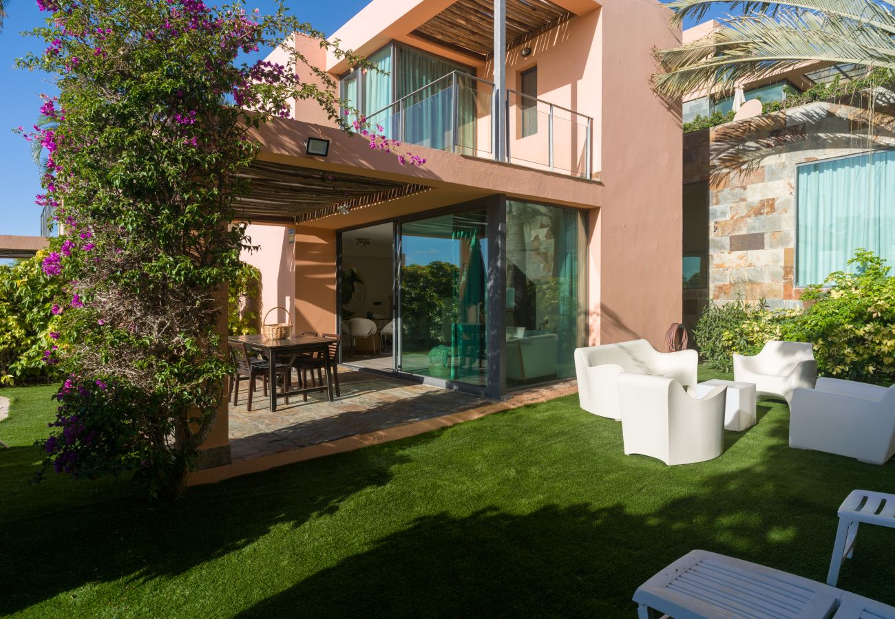 Villa in Maspalomas - Villa with private pool Salobre Golf Villas Lagos IV