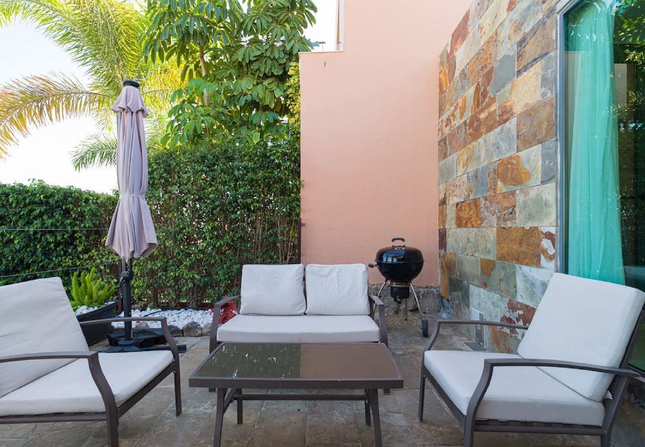 Villa in Maspalomas - Villa with private pool Salobre Villas XIII