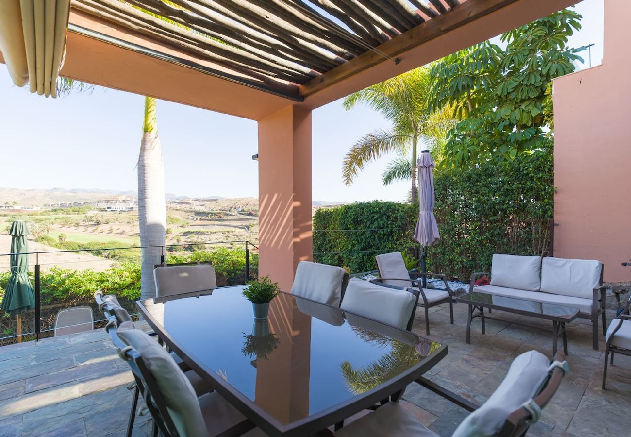 Villa in Maspalomas - Villa with private pool Salobre Villas XIII