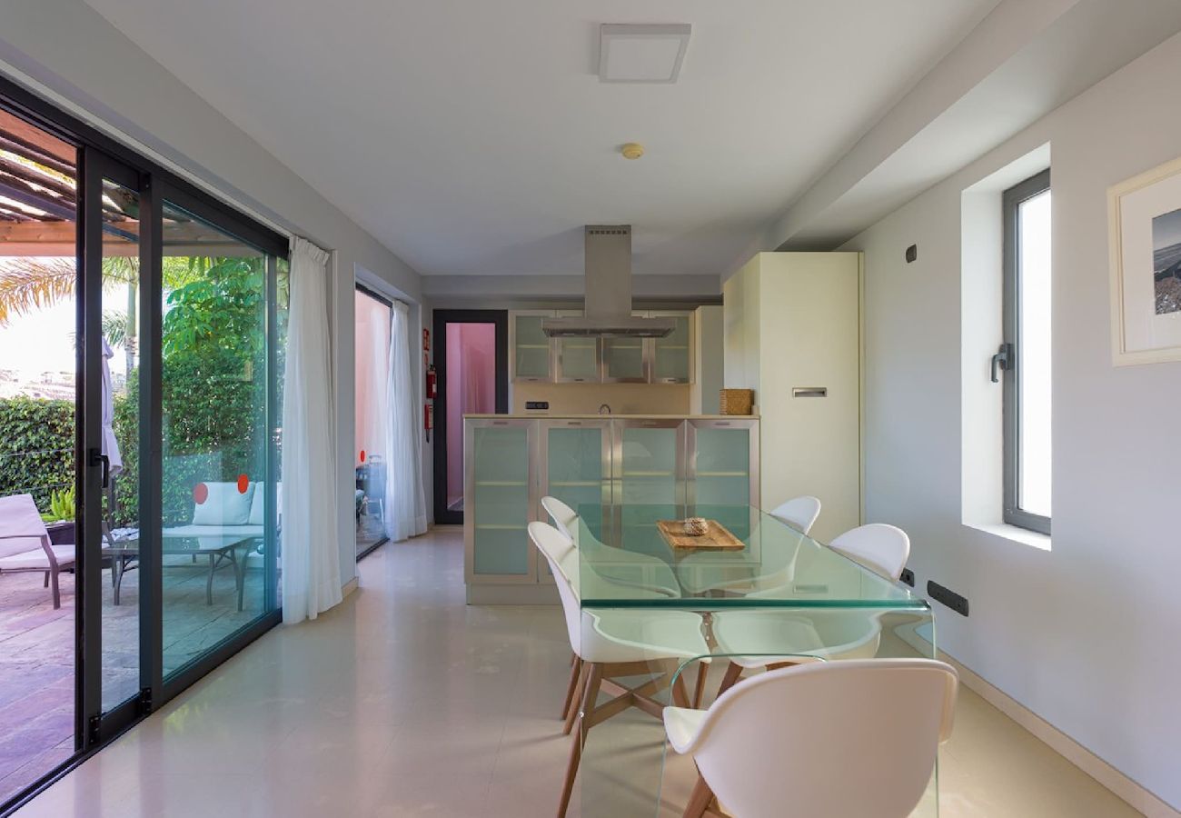 Villa in Maspalomas - Villa with private pool Salobre Villas XIII