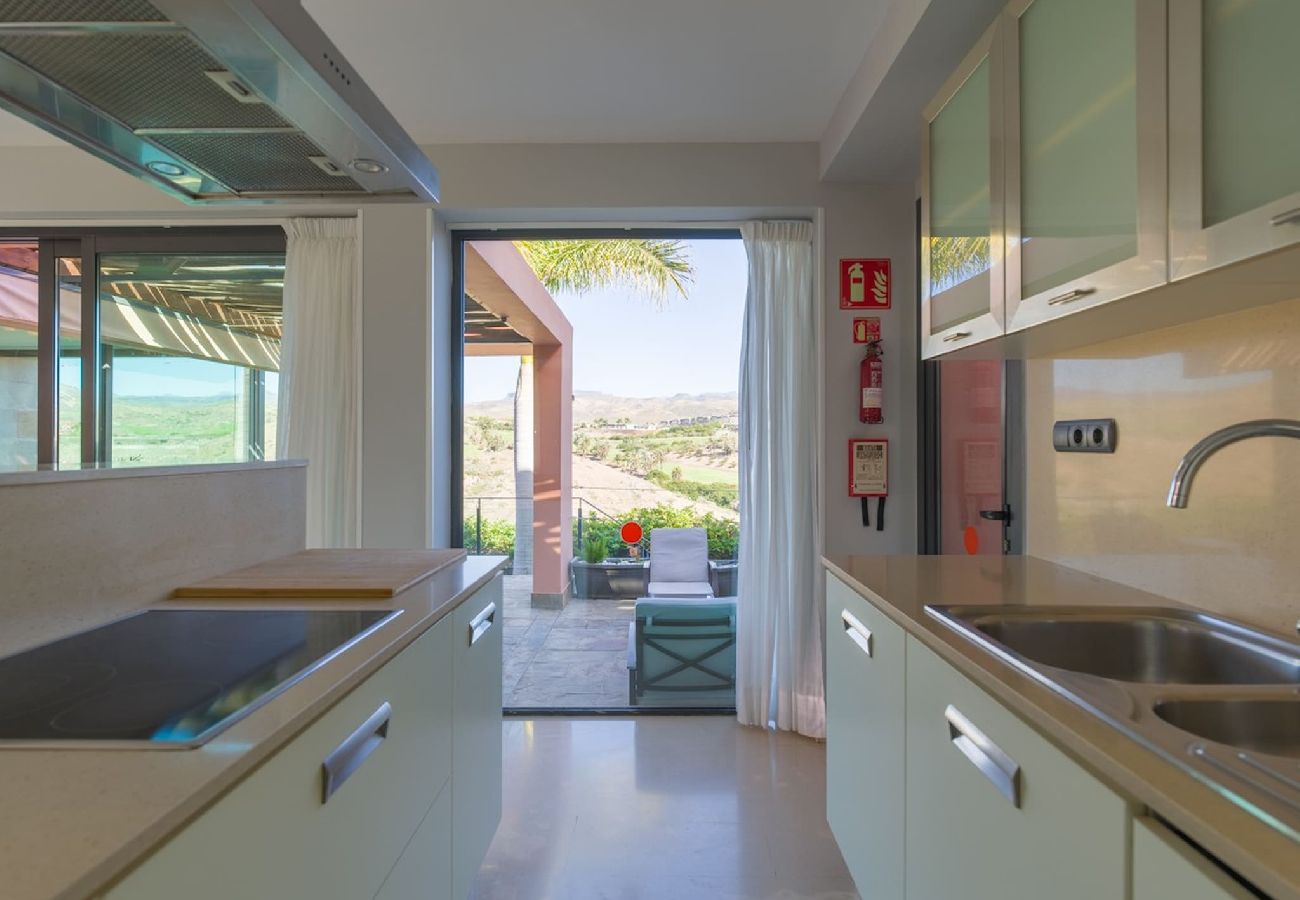 Villa in Maspalomas - Villa with private pool Salobre Villas XIII