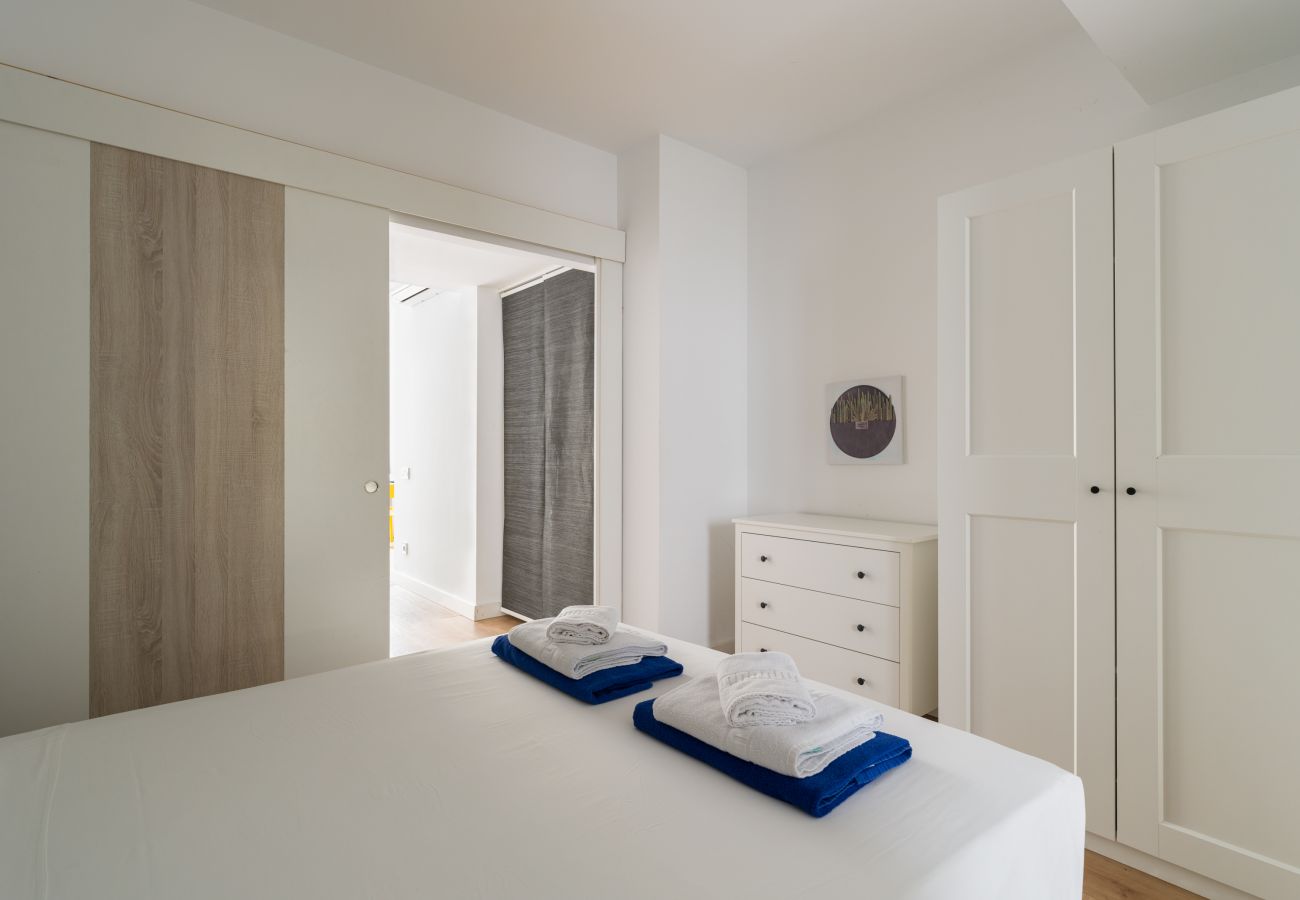 Apartment in Las Palmas de Gran Canaria - Ferreras Suites Las Canteras II