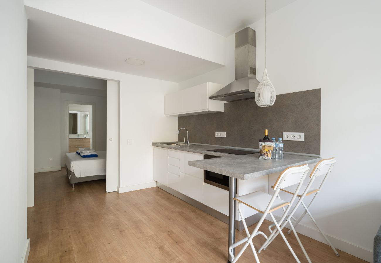 Apartment in Las Palmas de Gran Canaria - Ferreras Suites Las Canteras II
