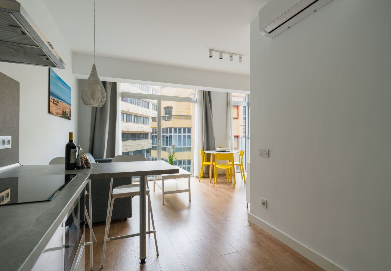 Apartment in Las Palmas de Gran Canaria - Ferreras Suites Las Canteras II