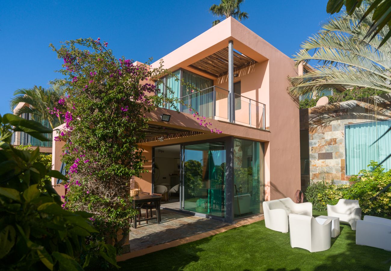 Villa in Maspalomas - Villa with private pool Salobre Golf Villas Lagos IV